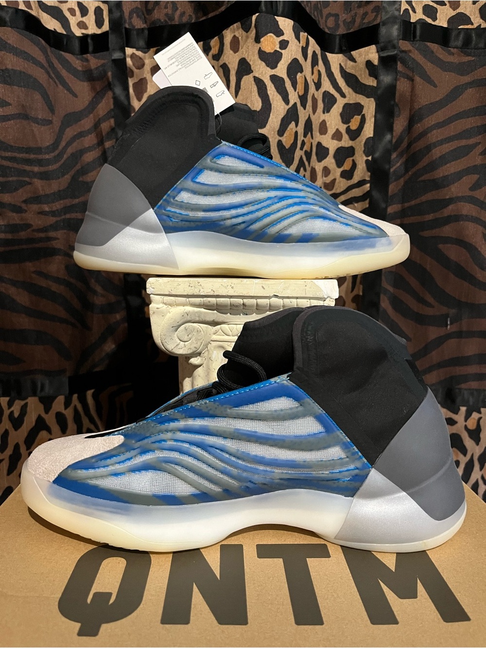 Yeezy QNTM Frozen Blue 10.5m NWB
